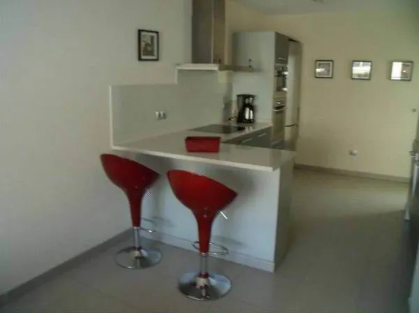 Santa Margarita 3000 *